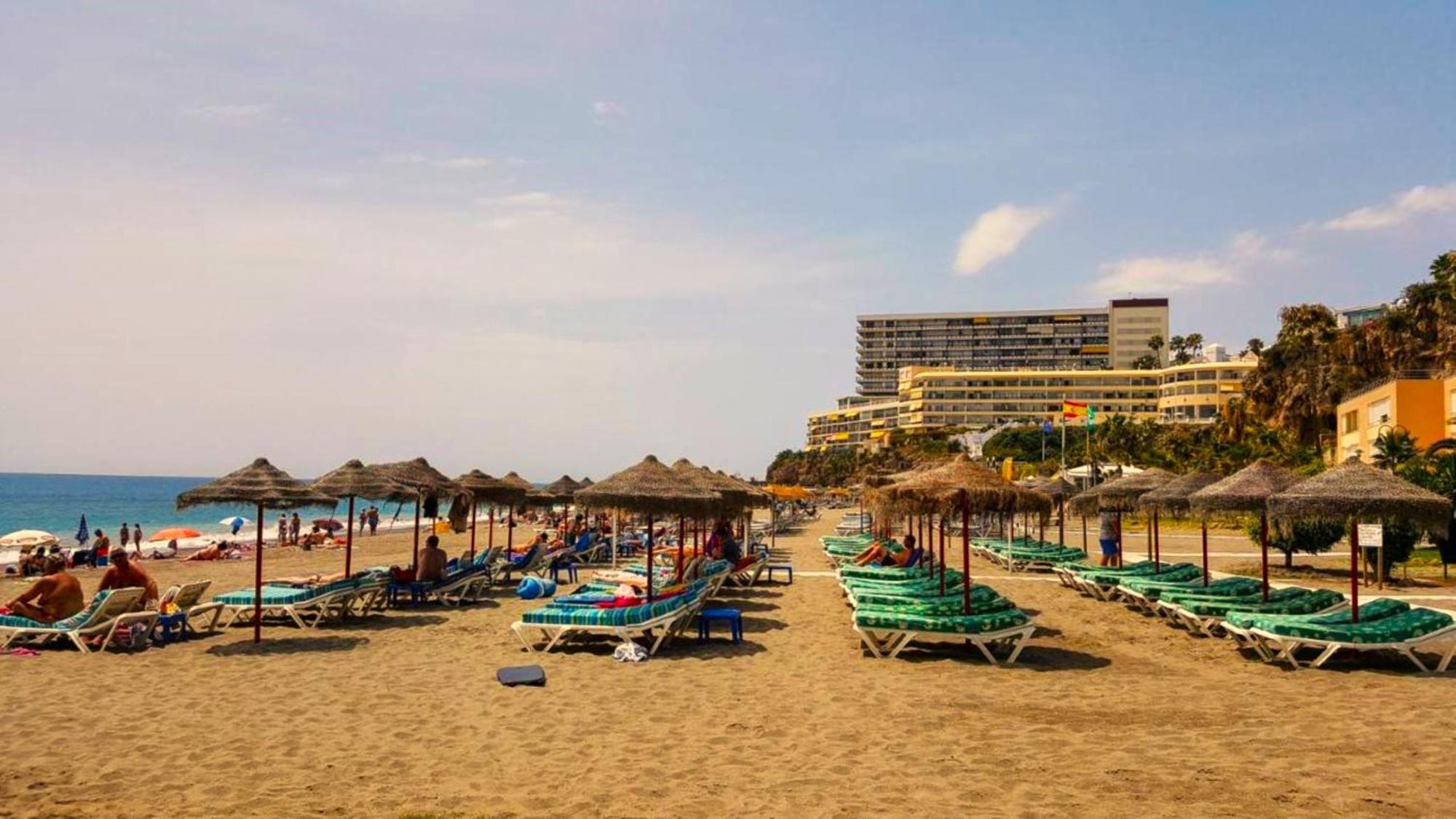Santa Clara Modern & Exclusive Seafront Apartment Τορρεμολίνος Εξωτερικό φωτογραφία