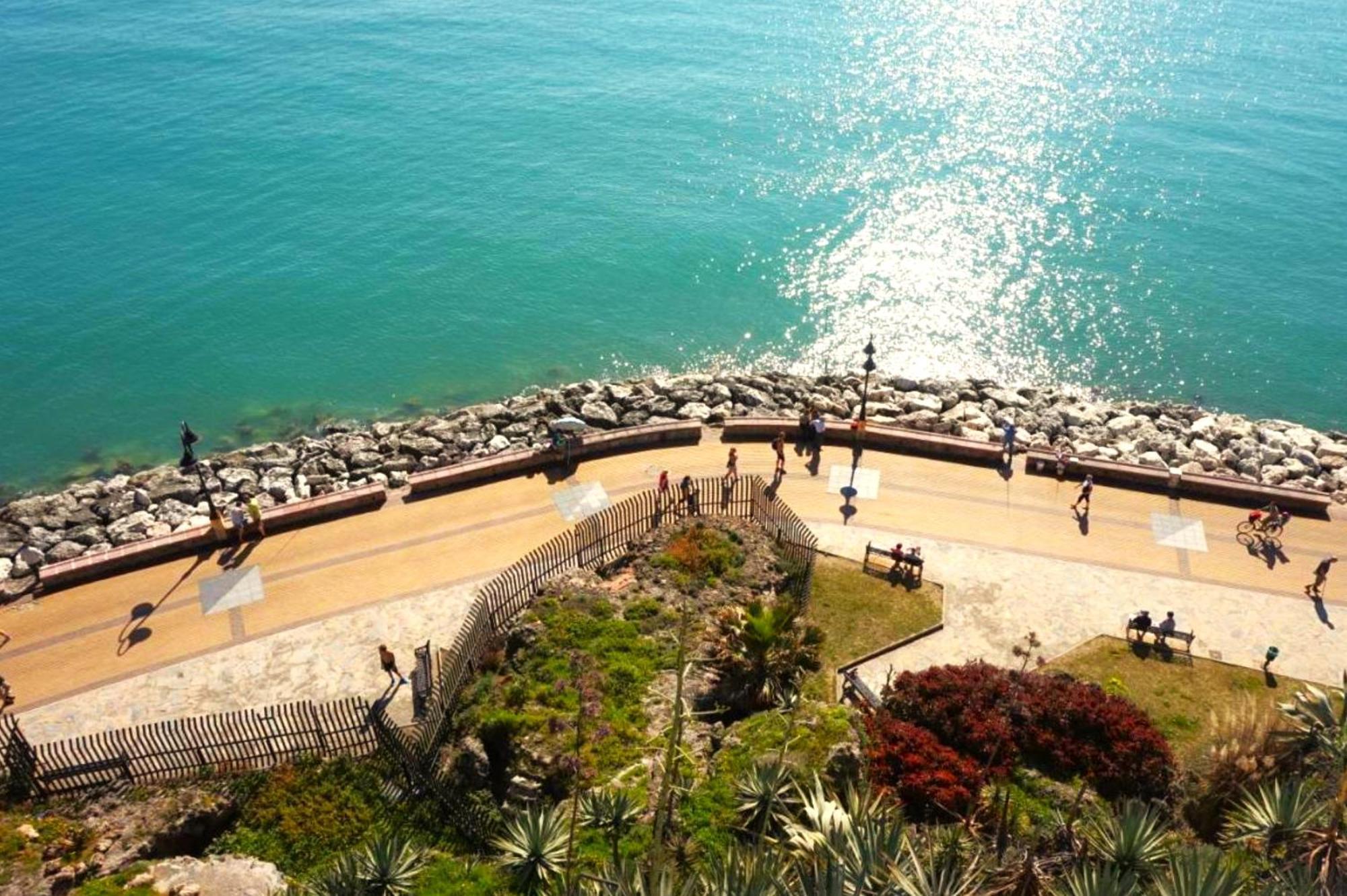 Santa Clara Modern & Exclusive Seafront Apartment Τορρεμολίνος Εξωτερικό φωτογραφία