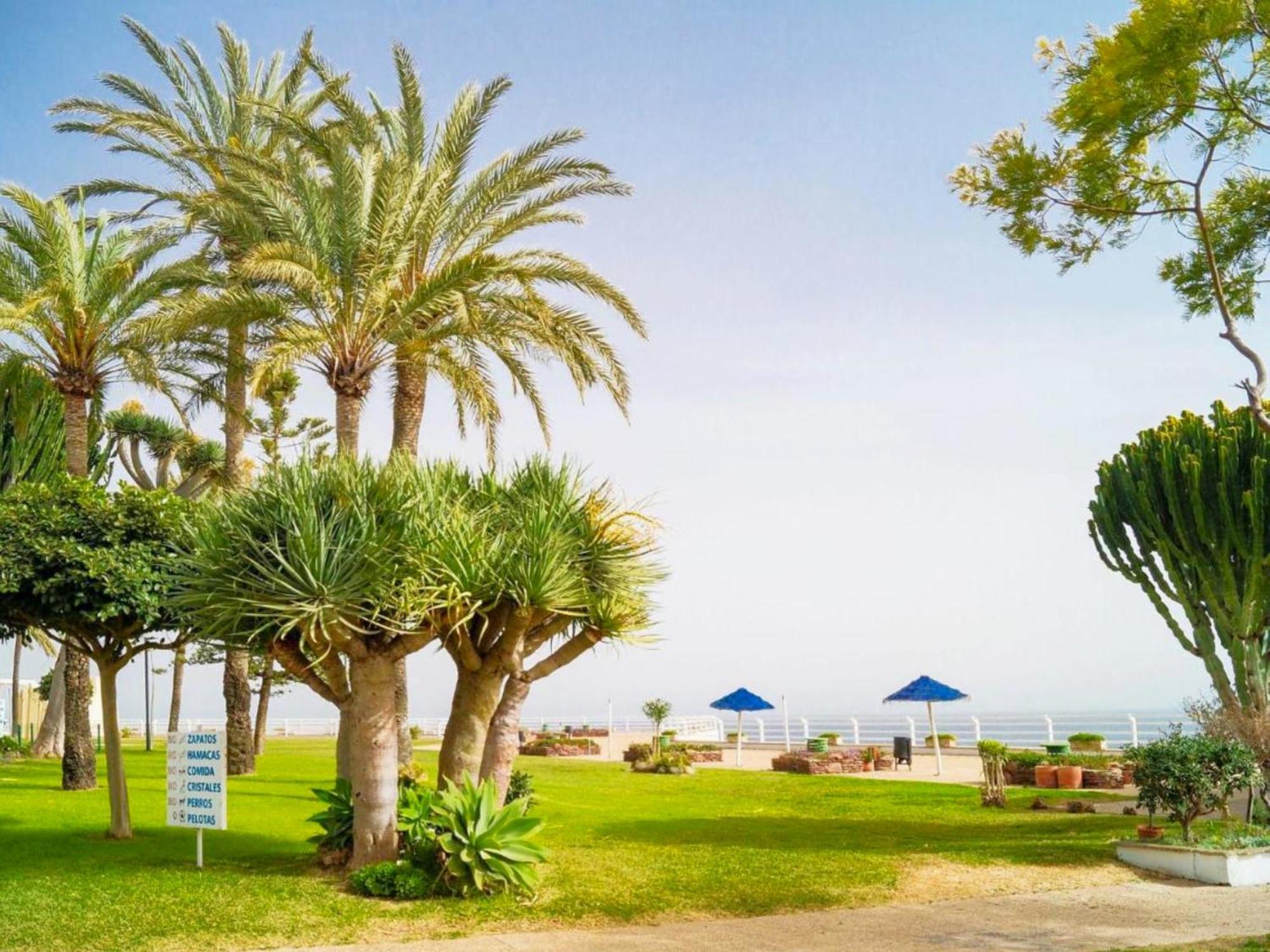 Santa Clara Modern & Exclusive Seafront Apartment Τορρεμολίνος Εξωτερικό φωτογραφία